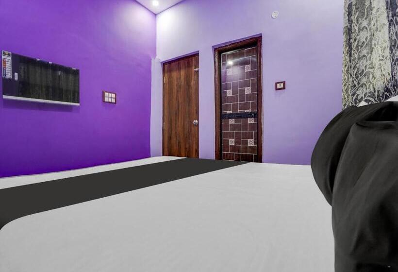 Трехместный Номер Классика, Oyo Hotel Sai Sarkar Inn
