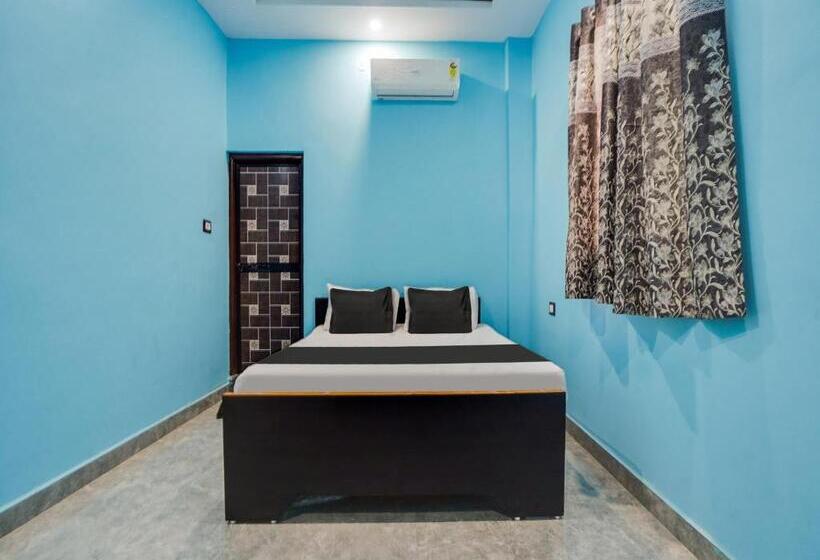 Трехместный Номер Классика, Oyo Hotel Sai Sarkar Inn