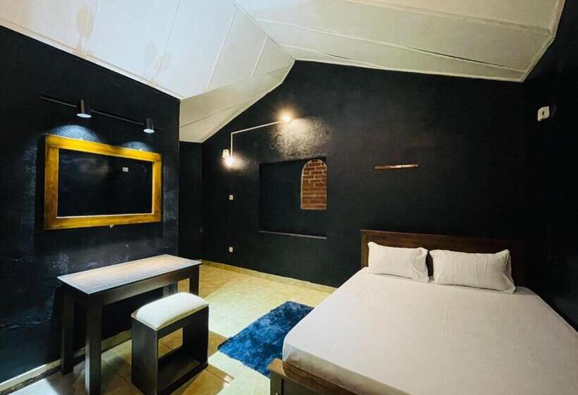 חדר סטנדרט, Dreamshadow Hotels