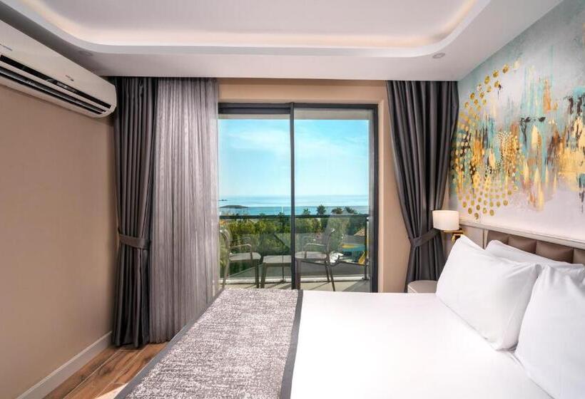 اتاق استاندارد سه تخته با بالکن, Seaphoria Beach Hotel & Spa   By Mir Amor Ultra All Inclusive