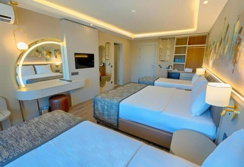 Трехместный Номер Стандарт с Балконом, Seaphoria Beach Hotel & Spa   By Mir Amor Ultra All Inclusive