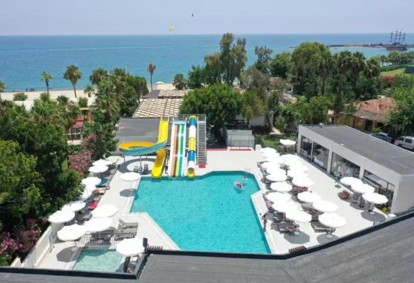 اتاق استاندارد سه تخته با بالکن, Seaphoria Beach Hotel & Spa By Mir Amor Ultra All Inclusive