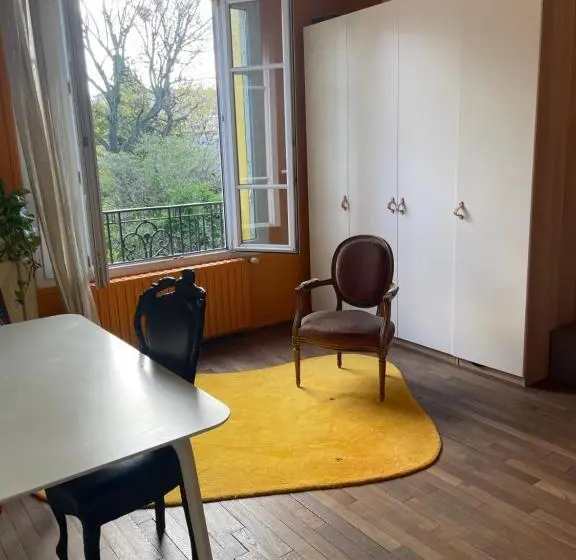 ガーデンビュースタンダードルーム, Guest Room In A Green Setting