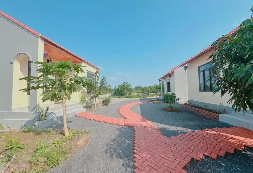 اتاق لوکس چهار تخته, Sweet Garden Homestay