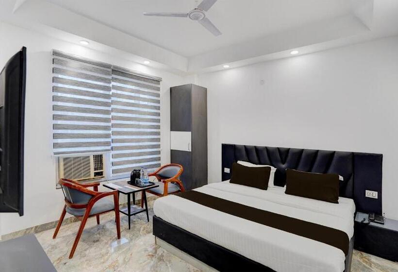 غرفة كلاسيكية ثلاثية, Townhouse 1341 Premium Rooms