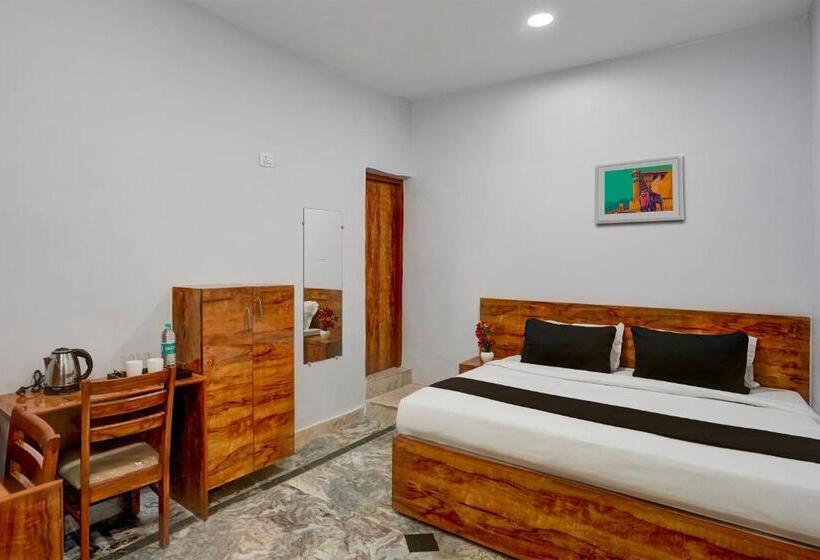 Chambre Triple Classique, Oyo Hotel Grand Atharv Rdc