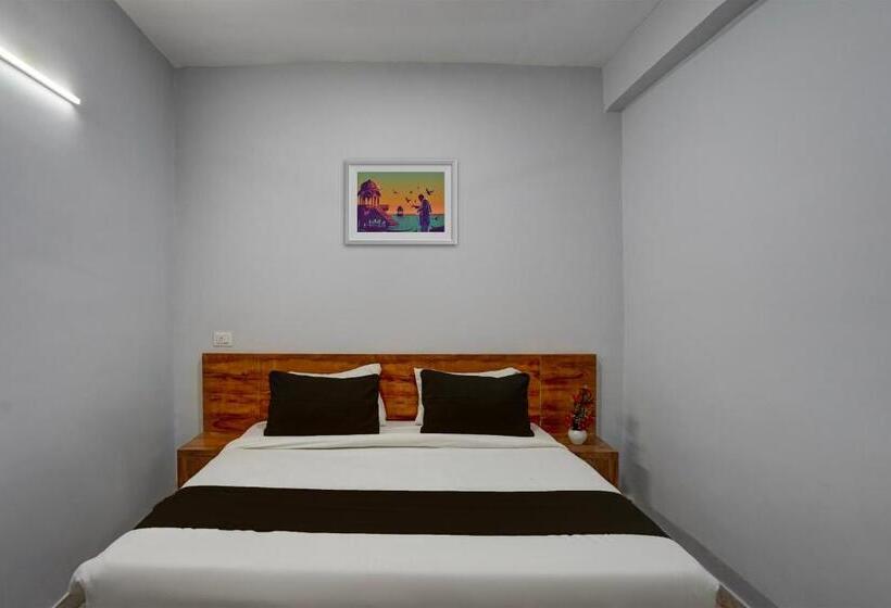 Chambre Triple Classique, Oyo Hotel Grand Atharv Rdc