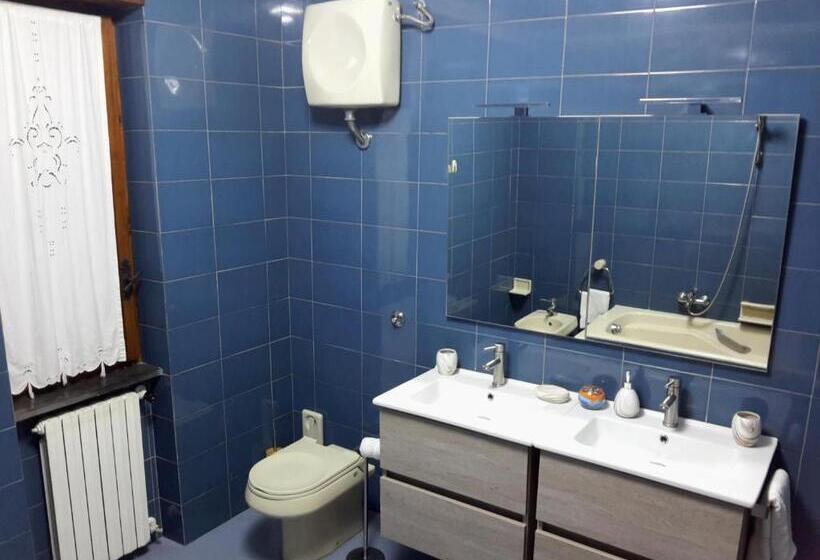 オーシャンビュースタンダードルーム, Camera Panoramica In Villa Vista Mare E Vesuvio