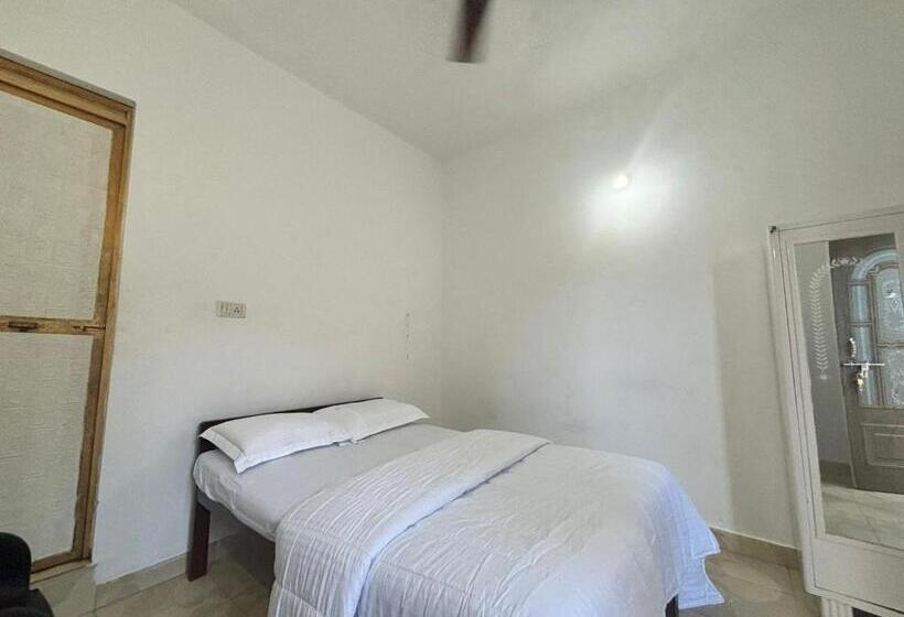 Quarto Estandar, Euphoria Stays In Anjuna