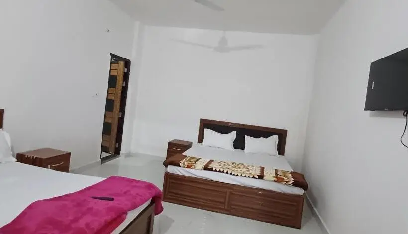 スタンダード４人部屋, Mukul Guest Inn