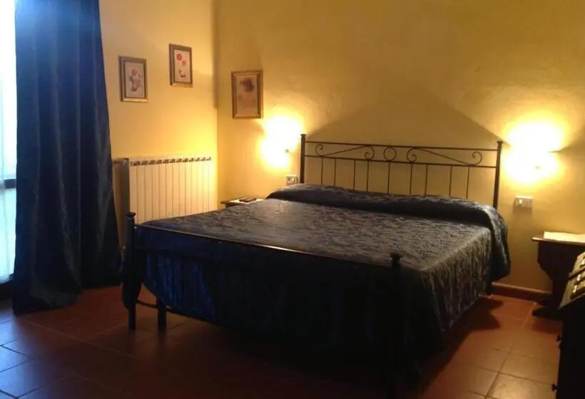Standard Kolmen Hengen Huone, B&b 8380