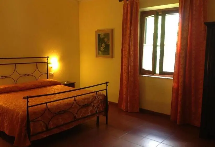 Standard Kolmen Hengen Huone, B&b 8380