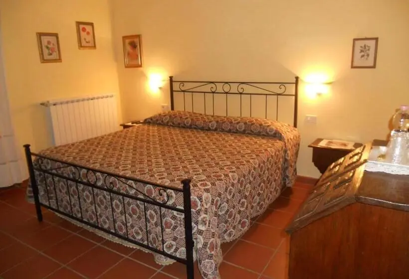 Standard Kolmen Hengen Huone, B&b 8380
