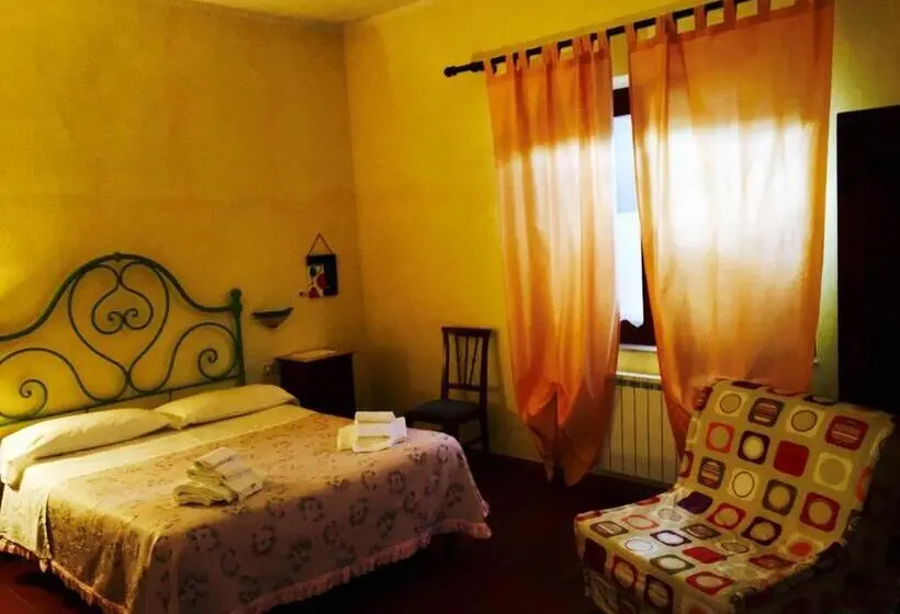 Standard Kolmen Hengen Huone, B&b 8380