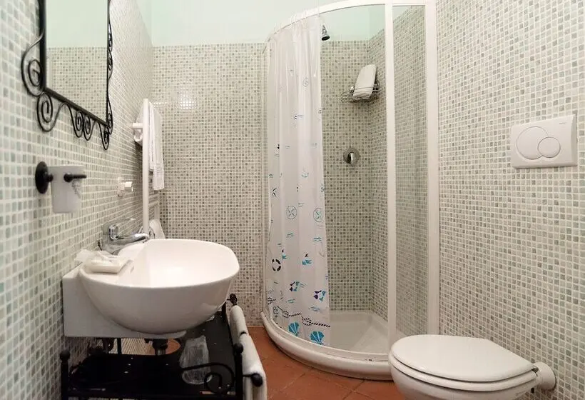 Standard-huone, B&b 8380