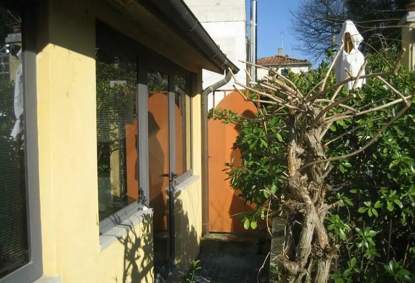 آپارتمان 1 خوابه, B&b Villa Panicucci