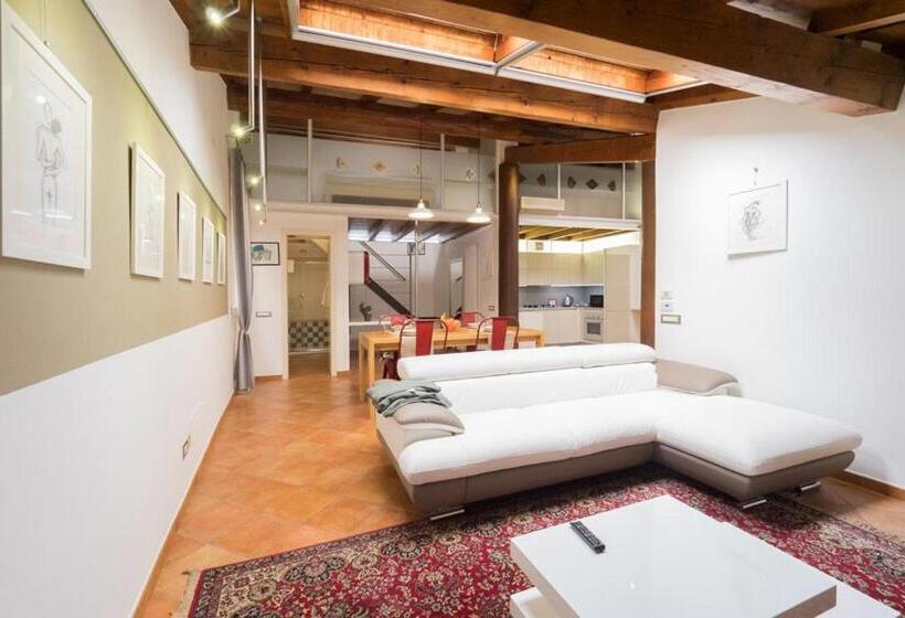 آپارتمان 1 خوابه, Alkimia Smart Rooms