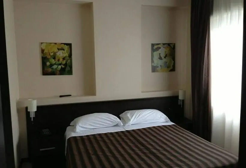 سوییت جونیور, Guest House Residence
