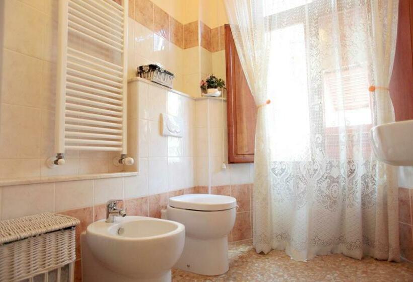 غرفة كومفورت ثلاثية, Skipper