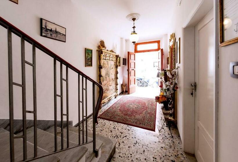 غرفة كومفورت ثلاثية, Skipper