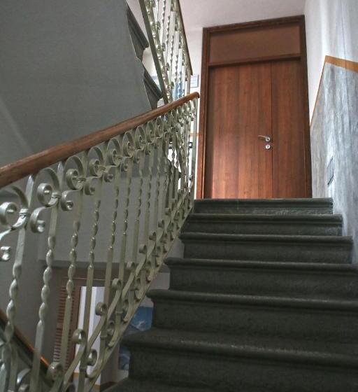 اتاق استاندارد سه نفره, Albergo Gusmeroli