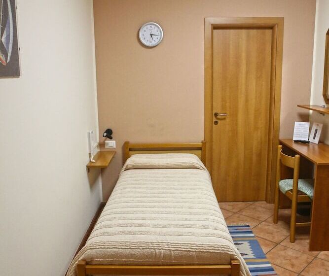 اتاق اینتریور یک تخته, Albergo Gusmeroli