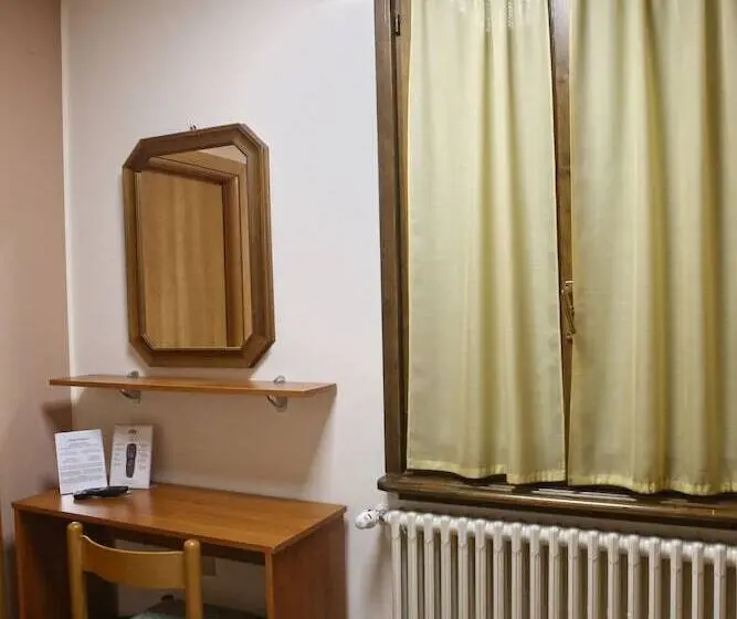 インサイドのシングルルーム, Albergo Gusmeroli