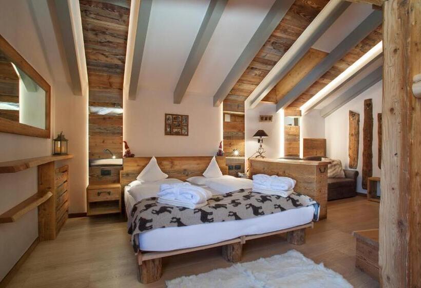 4 Bett Deluxe Zimmer, Alpenrose