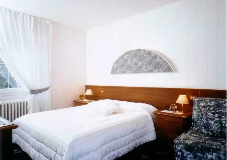 Standard-huone, Bruna