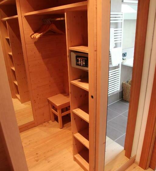 חדר סופריור, Cavallino