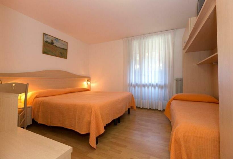 غرفة قياسية رباعية, Cima Tosa