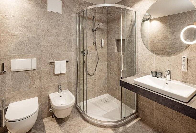 Номер Стандарт, Erika