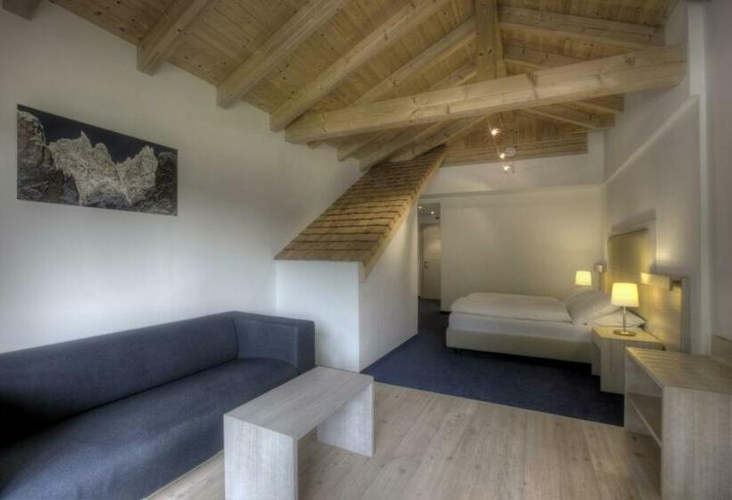 ジュニアスイート, La Tambra