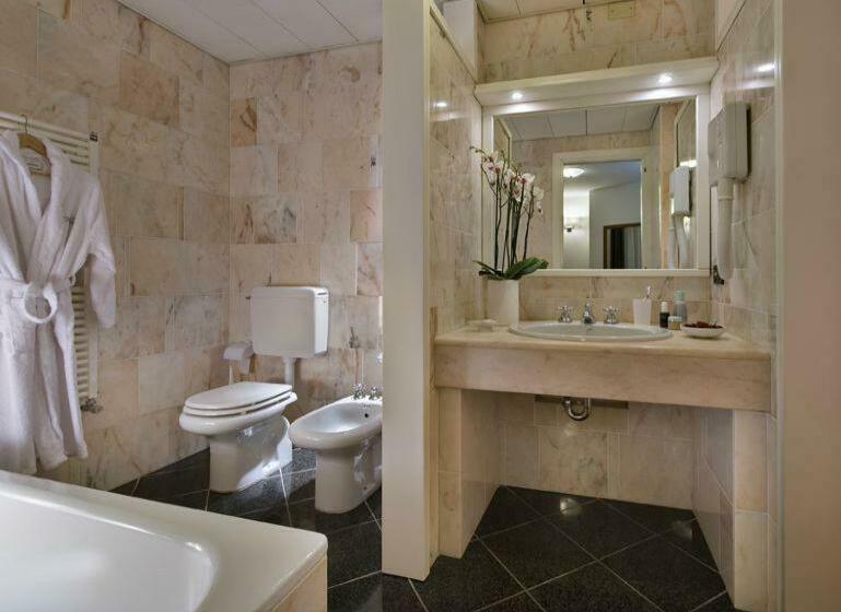 غرفة سوبيريور, Lo Zodiaco