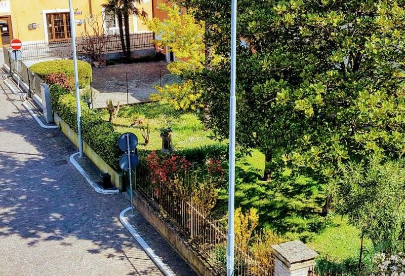 スタンダードルーム, Locanda Avanguardia