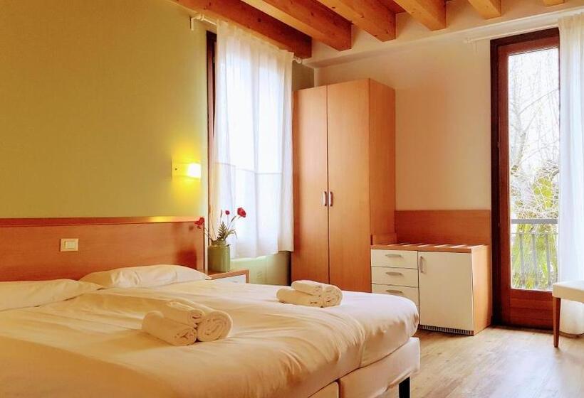 スーペリアの4人部屋, Locanda Avanguardia