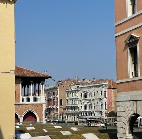 Quarto Standard Casa de Banho Partilhada, Guerrato