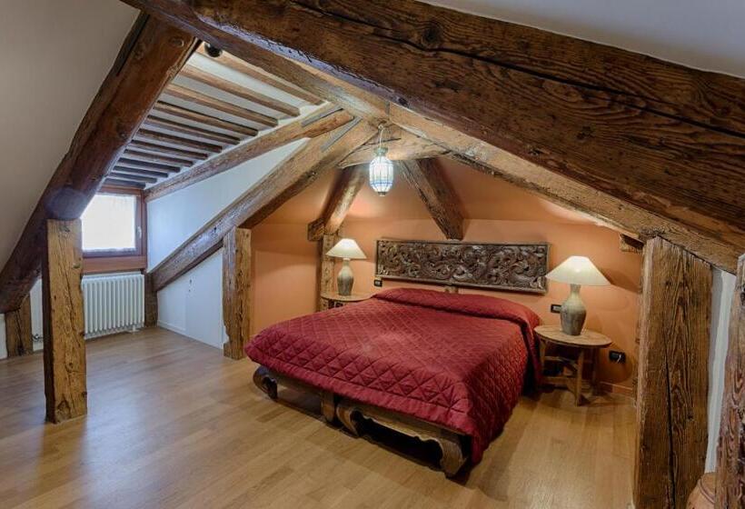 Quarto Ático, Guerrato