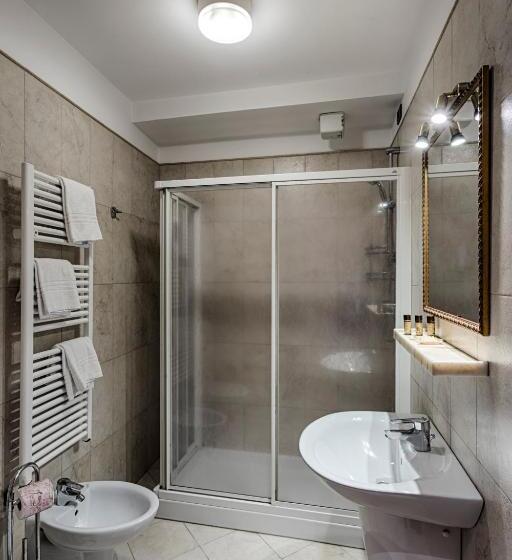 Quarto Triplo Standart, Guerrato