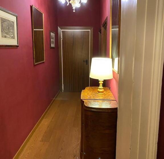 Quarto Standard Casa de Banho Partilhada, Guerrato