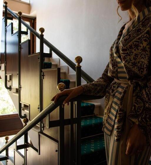 수피리어 룸, Petite Fleur