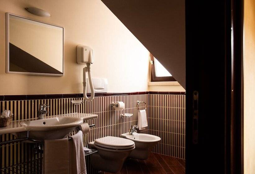 수피리어 룸, Petite Fleur