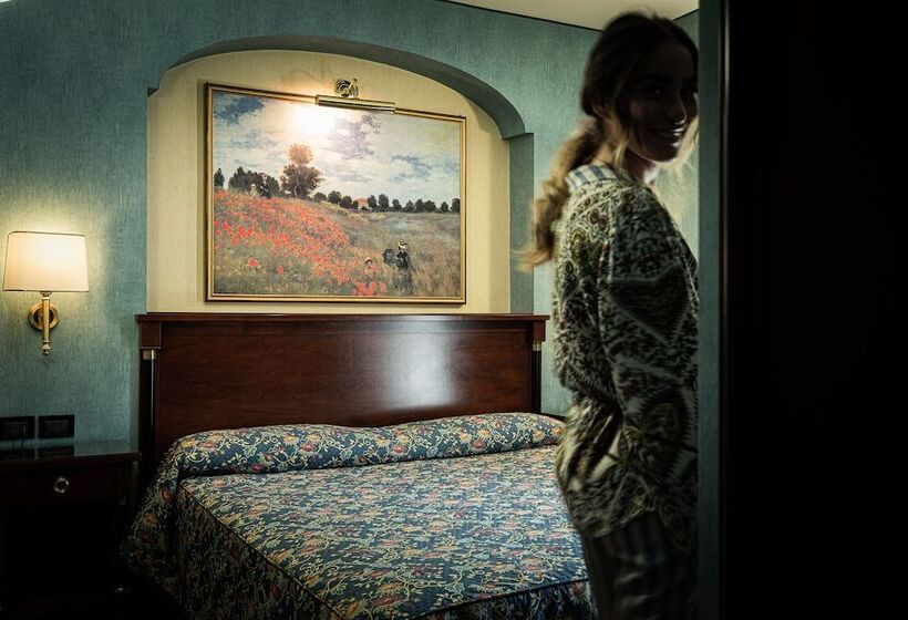 수피리어 룸, Petite Fleur