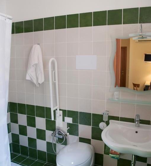 غرفة إقتصادية فردية, Riva Del Sole