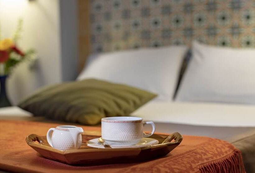 غرفة قياسية, Riva Del Sole