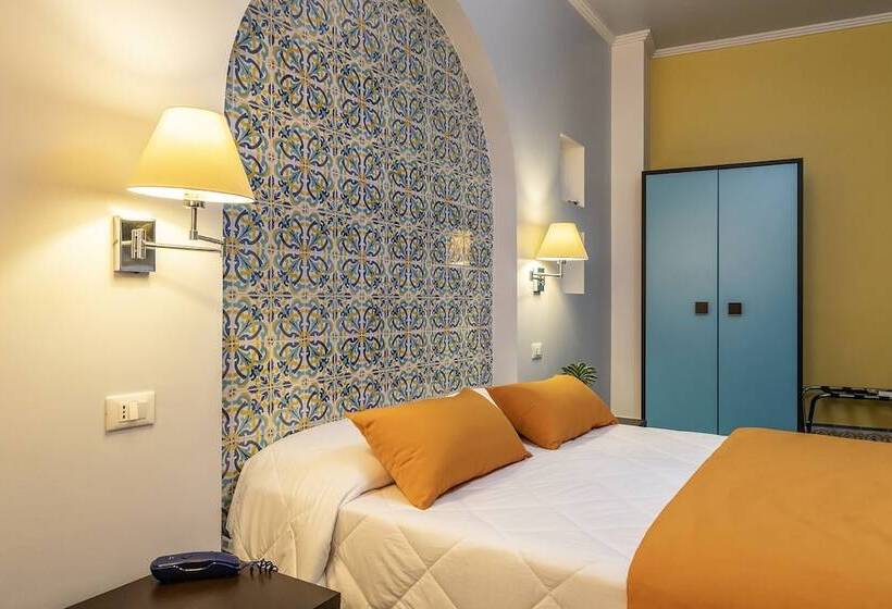 غرفة إقتصادية, Riva Del Sole