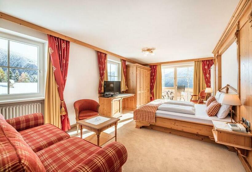 اتاق سوپریور سه تخته, Scherlin