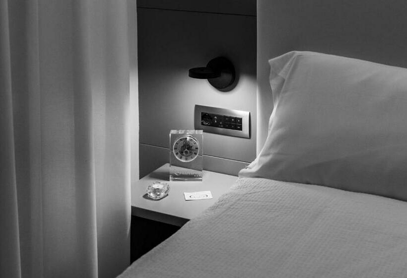 חדר סטנדרט, Shangrila