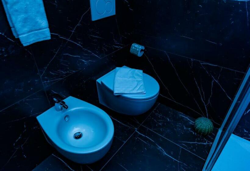 חדר סטנדרט, Shangrila