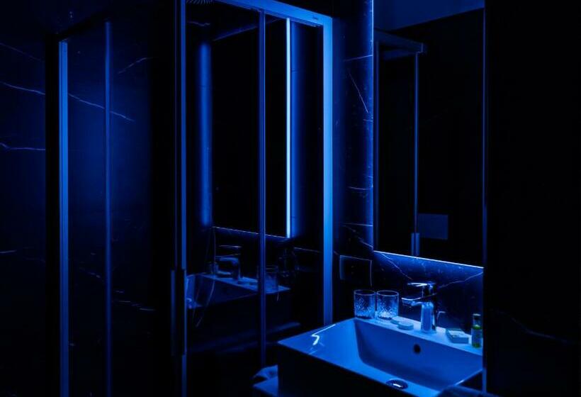 חדר סטנדרט, Shangrila